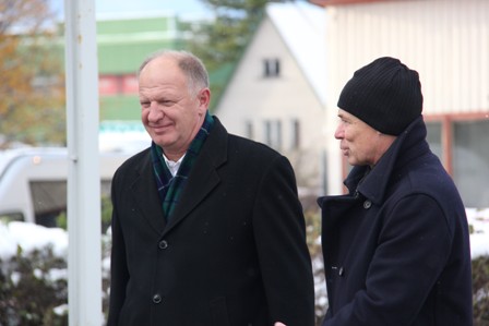 Kalev Jahtklubi kommodoor Kalev Vapper ja klubi�lem Avo Tiham�e